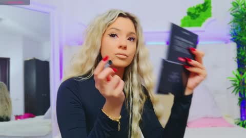 Snapshot of taahiraarabian chatting on January 7, 1:14 pm Arianna online show from January 7, 1:14 pm