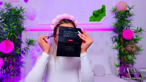 Snapshot of taahiraarabian chatting on September 17, 12:18 pm Arianna online show from September 17, 12:18 pm