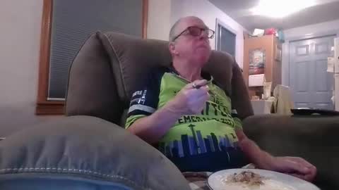 tacrunner66_ online show from November 6, 3:18 am