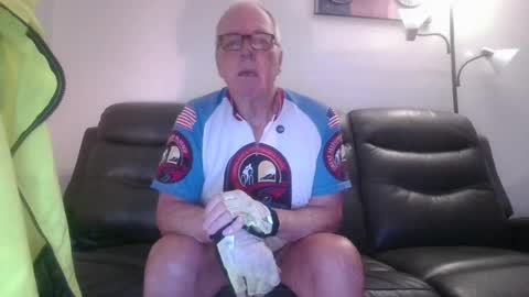 Snapshot of tacrunner66_ chatting on June 28, 1:39 pm tacrunner66_ online show from June 28, 1:39 pm