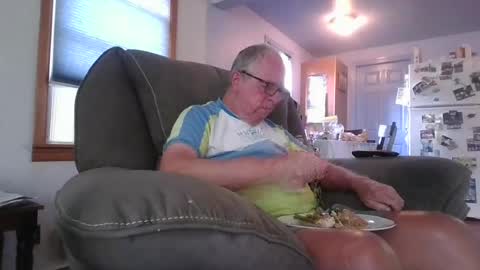 Snapshot of tacrunner66_ chatting on July 8, 2:05 am tacrunner66_ online show from July 8, 2:05 am