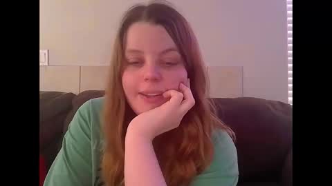 Snapshot of tacyluxe chatting on May 18, 1:35 am tacyluxe online show from May 18, 1:35 am