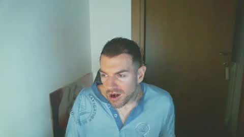 Snapshot of taf1989 chatting on December 4, 5:38 am taf1989 online show from December 4, 5:38 am