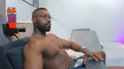 Tafari Zulu online show from December 18, 1:34 pm