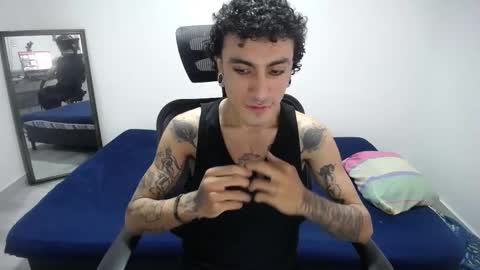 Luis Independent Model online show from March 19, 7:07 pm