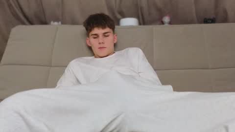 Alex online show from December 4, 7:11 pm