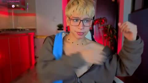 taichi online show from January 16, 5:00 am