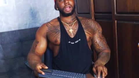 Tairon Tucke online show from December 3, 3:30 am