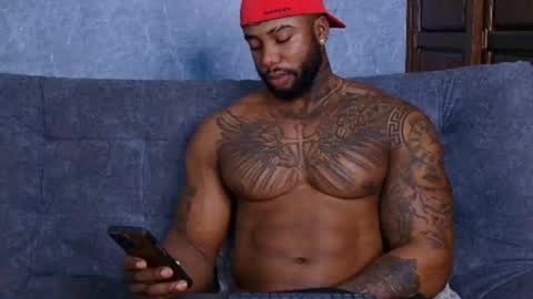 Tairon Tucke online show from February 19, 4:01 am