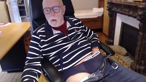 Snapshot of taisabaki54 chatting on December 4, 1:09 pm taisabaki54 online show from December 4, 1:09 pm