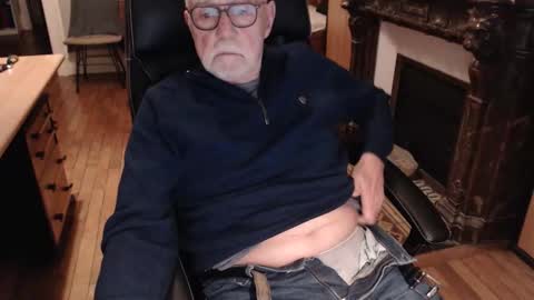 Snapshot of taisabaki54 chatting on November 16, 10:04 pm taisabaki54 online show from November 16, 10:04 pm