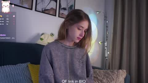 Mia online show from February 10, 1:32 am