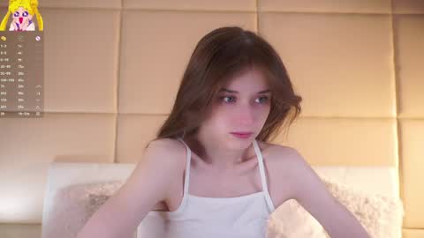 Snapshot of taitehambelton chatting on May 9, 1:11 am Mia online show from May 9, 1:11 am