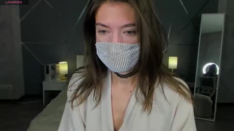 Snapshot of take_me_to_moon chatting on November 4, 1:38 am Sasha online show from November 4, 1:38 am