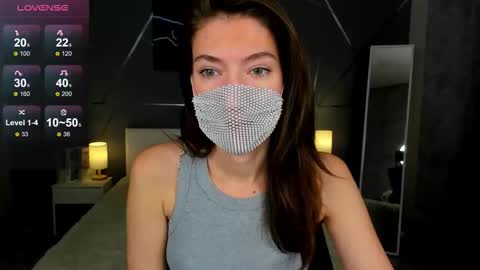 Snapshot of take_me_to_moon chatting on November 12, 1:39 am Sasha online show from November 12, 1:39 am