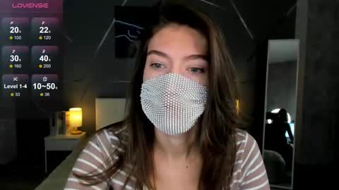 Snapshot of take_me_to_moon chatting on November 25, 1:38 am Sasha online show from November 25, 1:38 am