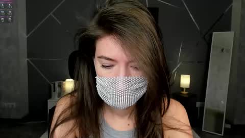 Snapshot of take_me_to_moon chatting on December 1, 1:32 am Sasha online show from December 1, 1:32 am