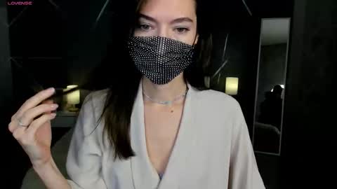 Snapshot of take_me_to_moon chatting on December 3, 2:08 am Sasha online show from December 3, 2:08 am