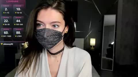 Snapshot of take_me_to_moon chatting on December 4, 1:48 am Sasha online show from December 4, 1:48 am