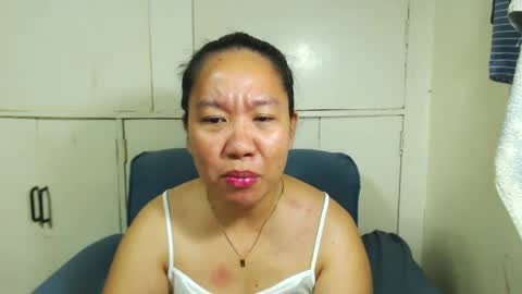 Snapshot of takemetoheavenbaby chatting on January 9, 1:50 am anne online show from January 9, 1:50 am