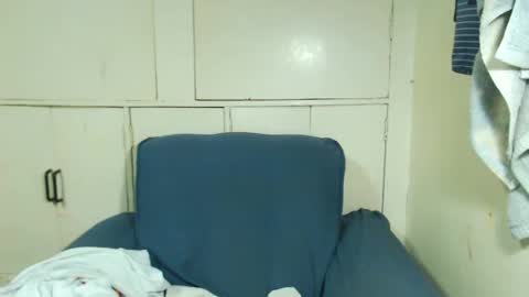 Snapshot of takemetoheavenbaby chatting on January 10, 4:12 am anne online show from January 10, 4:12 am