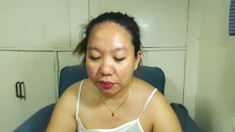 Snapshot of takemetoheavenbaby chatting on January 14, 12:00 am anne online show from January 14, 12:00 am