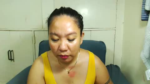 Snapshot of takemetoheavenbaby chatting on January 22, 1:20 am anne online show from January 22, 1:20 am