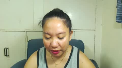 Snapshot of takemetoheavenbaby chatting on February 13, 2:34 am anne online show from February 13, 2:34 am