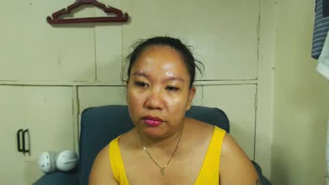 Snapshot of takemetoheavenbaby chatting on March 5, 12:44 pm anne online show from March 5, 12:44 pm