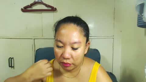 Snapshot of takemetoheavenbaby chatting on March 12, 3:13 am anne online show from March 12, 3:13 am