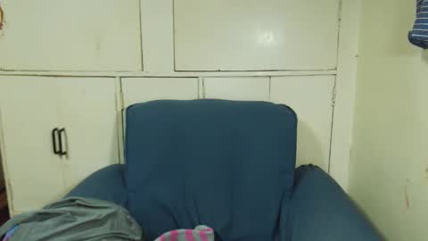 Snapshot of takemetoheavenbaby chatting on November 19, 10:32 pm anne online show from November 19, 10:32 pm