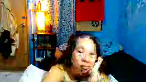 Snapshot of takemetoheavenbaby chatting on June 29, 2:39 pm anne online show from June 29, 2:39 pm