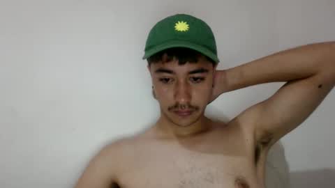 Snapshot of talhi_ chatting on May 23, 7:51 pm talhi_ online show from May 23, 7:51 pm