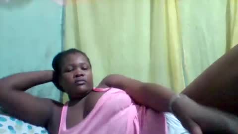 Snapshot of taliah254 chatting on June 5, 7:36 am taliah254 online show from June 5, 7:36 am