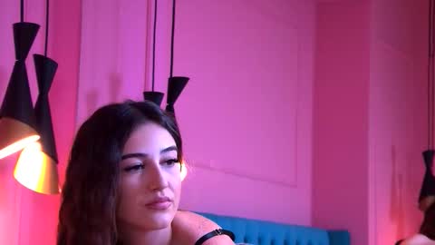 taliamorenne online show from November 11, 4:07 pm