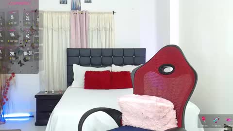 taliana  modelo independiente online show from December 15, 1:10 am