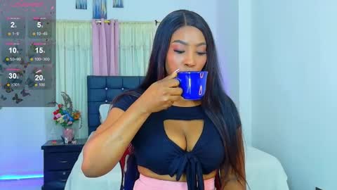 taliana  modelo independiente online show from February 17, 11:22 pm