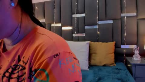 tali  online show from February 3, 6:02 pm