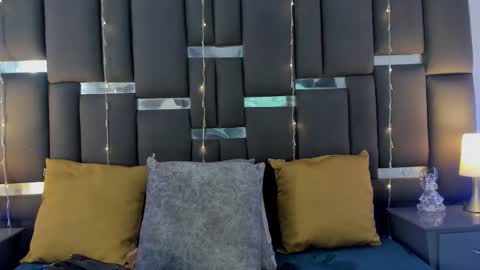 tali  online show from March 9, 6:34 pm