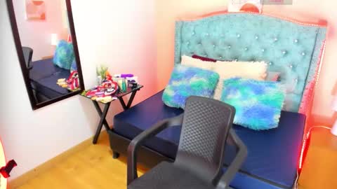 Snapshot of taliaskyx21 chatting on April 28, 4:01 pm Talia Sky online show from April 28, 4:01 pm