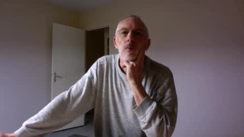 Snapshot of taliesin4321 chatting on May 6, 6:52 am Jack Pierrot online show from May 6, 6:52 am