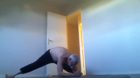 Snapshot of taliesin4321 chatting on May 24, 5:23 am Jack Pierrot online show from May 24, 5:23 am
