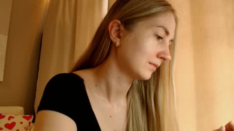  Kira  online show from March 3, 12:37 pm