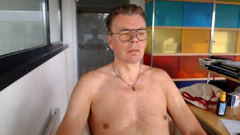 Tall daddy online show from July 20, 6:06 am