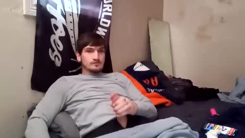 tallerandhandsomer online show from December 16, 9:20 pm