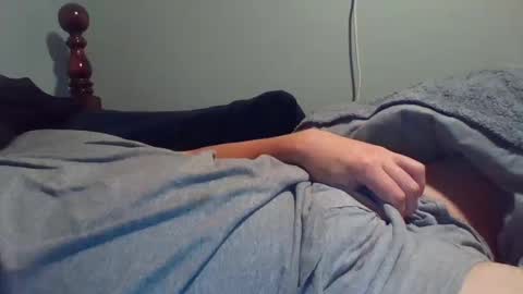 Snapshot of tallguy88444 chatting on October 14, 12:11 am tallguy88444 online show from October 14, 12:11 am