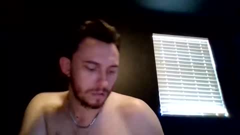 tallhungcloudy online show from May 30, 12:19 am