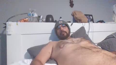 talllatino310 online show from April 22, 6:09 pm