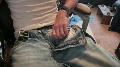 Snapshot of talllongandhardguy99 chatting on June 19, 2:32 pm 6foot7andhard online show from June 19, 2:32 pm