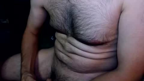 Snapshot of talltannhandsome chatting on April 5, 4:31 am talltannhandsome online show from April 5, 4:31 am